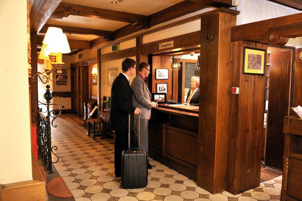 Hotel Restaurant Hoettche Dormagen Esterno foto
